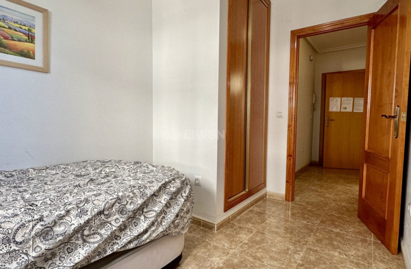 Odsprzedaż - Mieszkanie w bloku - Orihuela Costa - Costa Blanca