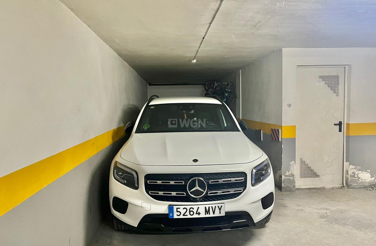 Odsprzedaż - Mieszkanie w bloku - Torrevieja - Centro