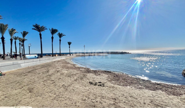 Odsprzedaż - Mieszkanie w bloku - Torrevieja - Centro