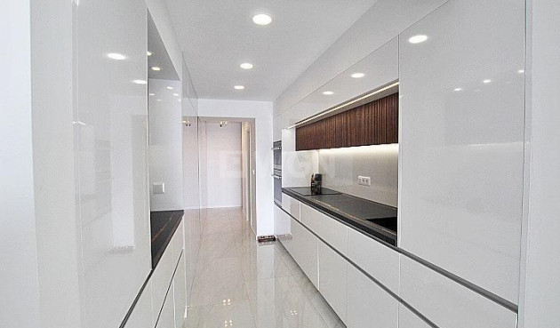 Reventa - Apartamento / piso - Torrevieja