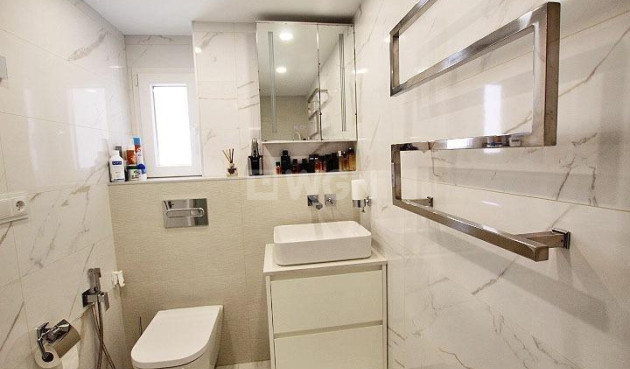 Reventa - Apartamento / piso - Torrevieja