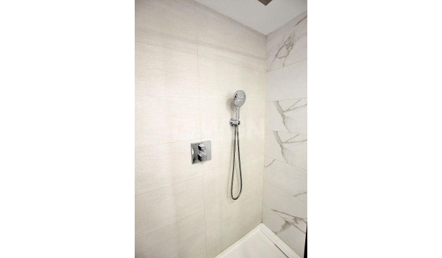 Reventa - Apartamento / piso - Torrevieja