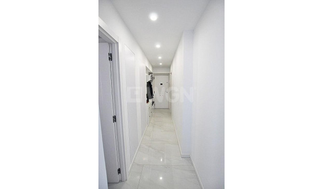 Reventa - Apartamento / piso - Torrevieja