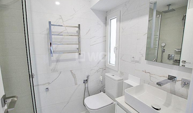 Reventa - Apartamento / piso - Torrevieja