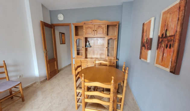 Odsprzedaż - Mieszkanie w bloku - Torrevieja - Playa del Cura