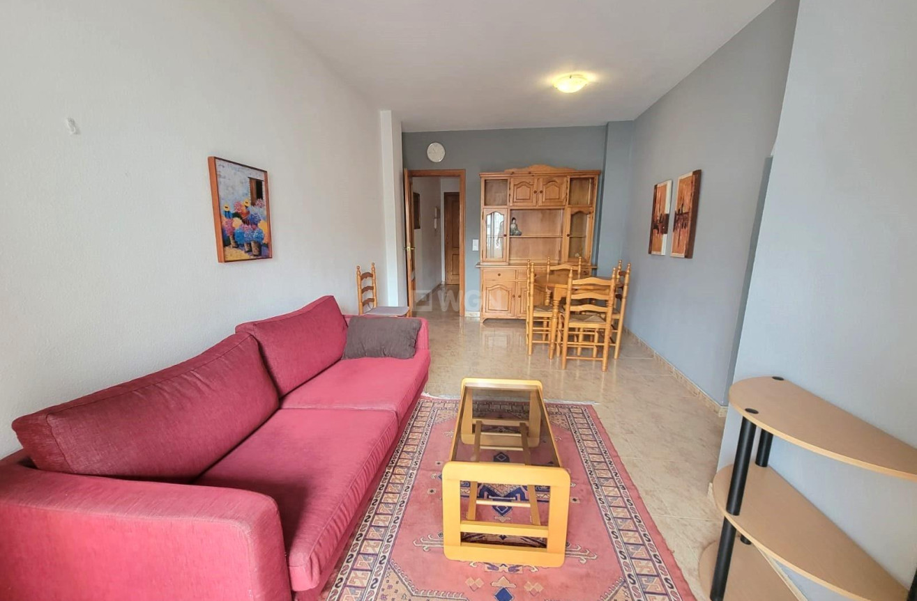 Odsprzedaż - Mieszkanie w bloku - Torrevieja - Playa del Cura