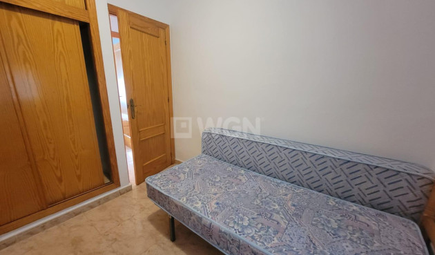Odsprzedaż - Mieszkanie w bloku - Torrevieja - Playa del Cura