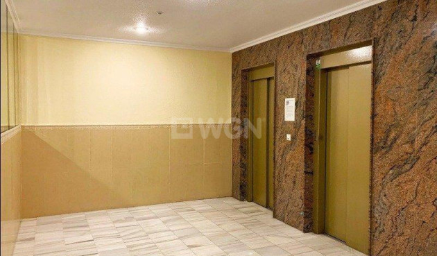 Odsprzedaż - Mieszkanie w bloku - Torrevieja - Playa del Cura