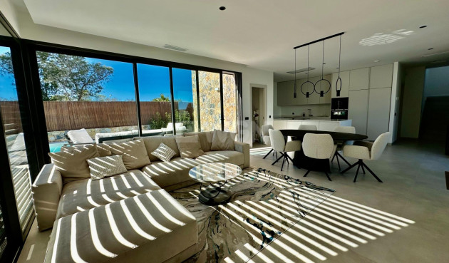 Odsprzedaż - Villa - Orihuela - Las Colinas Golf