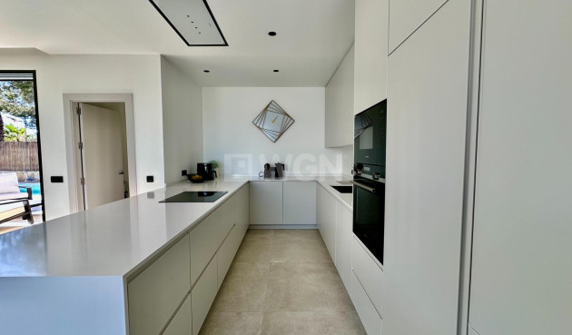 Odsprzedaż - Villa - Orihuela - Las Colinas Golf