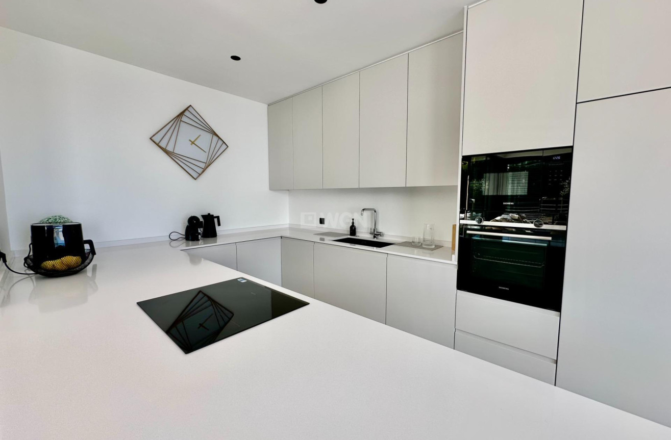 Odsprzedaż - Villa - Orihuela - Las Colinas Golf