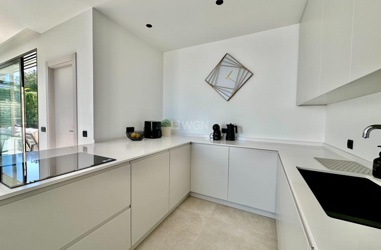 Odsprzedaż - Villa - Orihuela - Las Colinas Golf