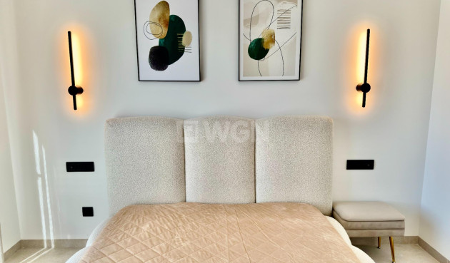 Odsprzedaż - Villa - Orihuela - Las Colinas Golf