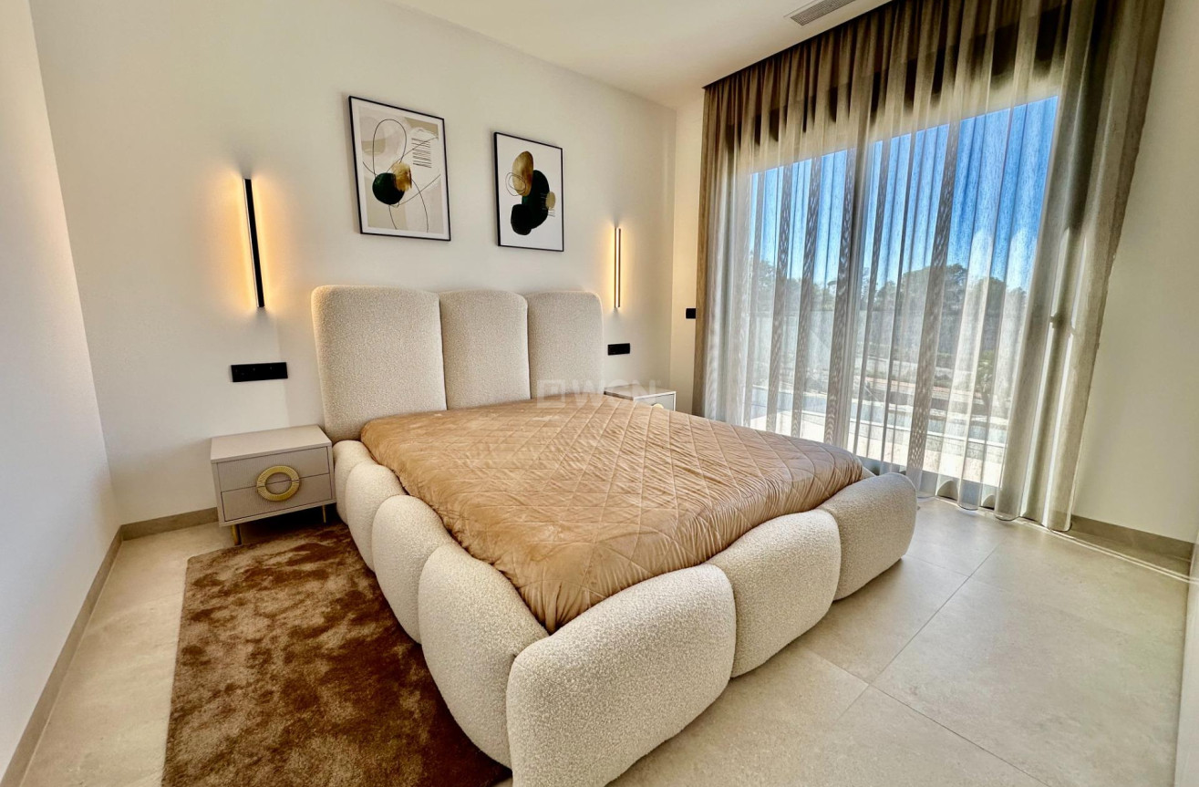 Odsprzedaż - Villa - Orihuela - Las Colinas Golf