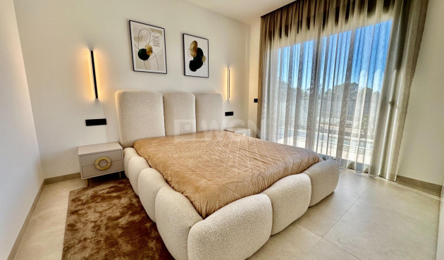 Odsprzedaż - Villa - Orihuela - Las Colinas Golf