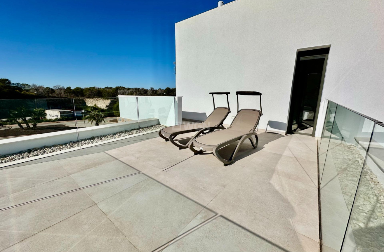 Odsprzedaż - Villa - Orihuela - Las Colinas Golf