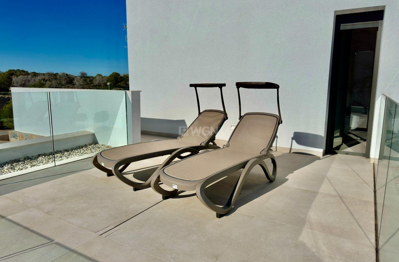 Odsprzedaż - Villa - Orihuela - Las Colinas Golf