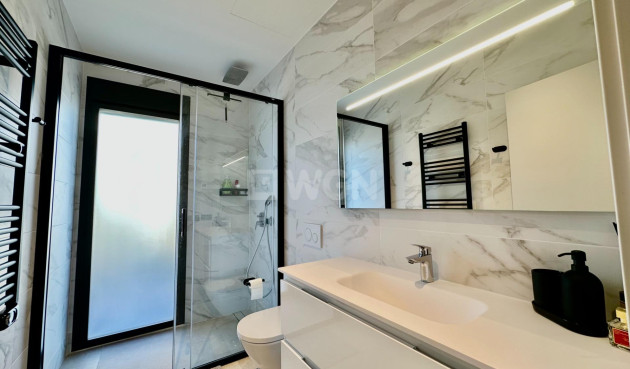 Odsprzedaż - Villa - Orihuela - Las Colinas Golf