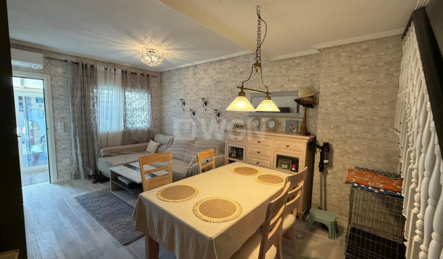 Odsprzedaż - Kamienica - Orihuela Costa - Costa Blanca