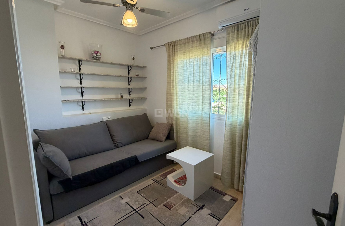 Odsprzedaż - Kamienica - Orihuela Costa - Costa Blanca