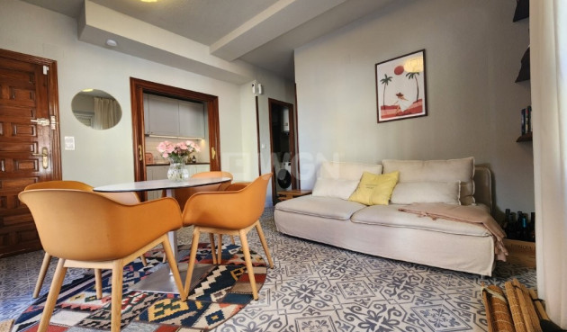 Odsprzedaż - Mieszkanie w bloku - La Mata - Costa Blanca