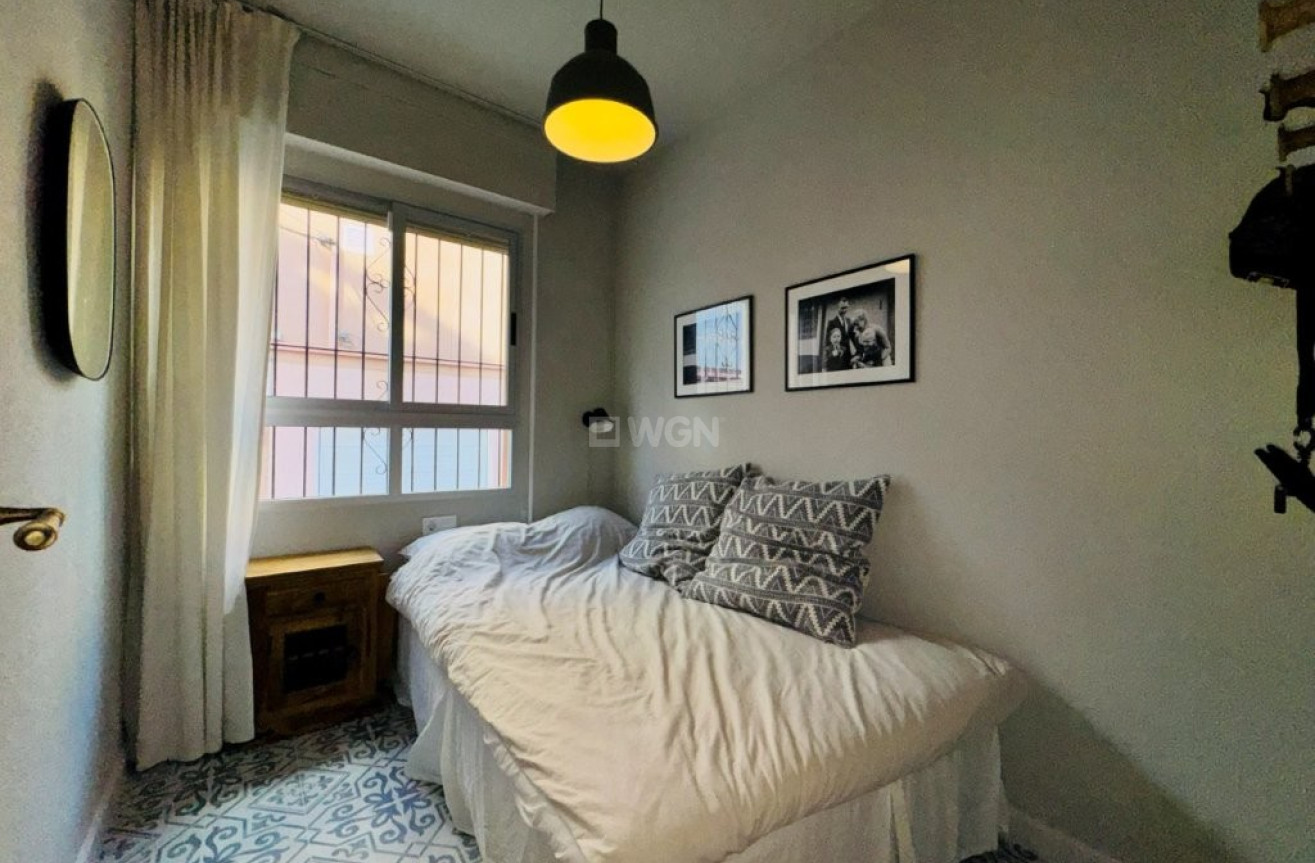 Odsprzedaż - Mieszkanie w bloku - La Mata - Costa Blanca