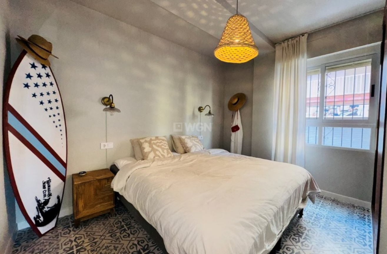 Odsprzedaż - Mieszkanie w bloku - La Mata - Costa Blanca