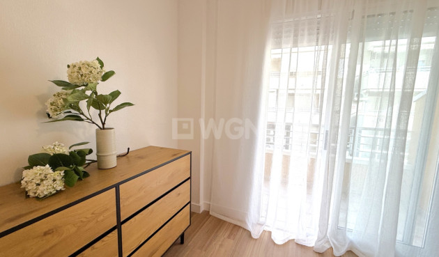 Odsprzedaż - Mieszkanie w bloku - Torrevieja - Costa Blanca