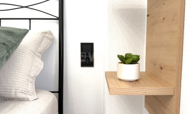 Odsprzedaż - Mieszkanie w bloku - Torrevieja - Costa Blanca