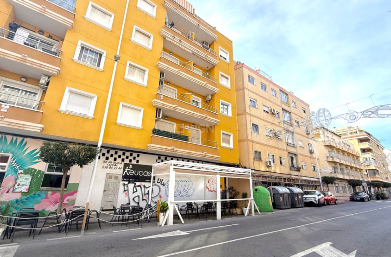 Odsprzedaż - Mieszkanie w bloku - Torrevieja - Costa Blanca