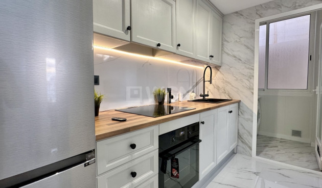 Odsprzedaż - Mieszkanie w bloku - Orihuela Costa - Costa Blanca