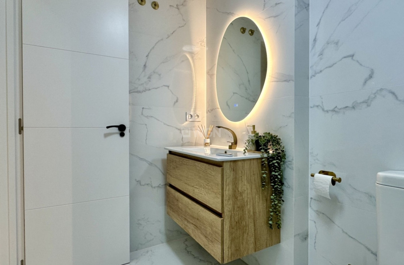 Odsprzedaż - Mieszkanie w bloku - Orihuela Costa - Costa Blanca