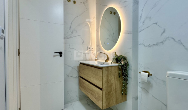 Odsprzedaż - Mieszkanie w bloku - Orihuela Costa - Costa Blanca