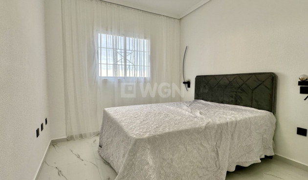 Odsprzedaż - Mieszkanie w bloku - Orihuela Costa - Costa Blanca