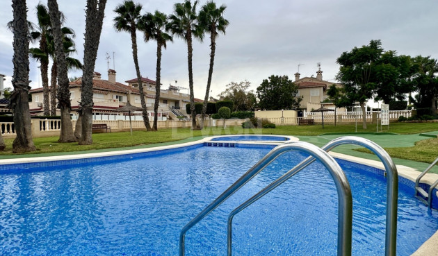 Odsprzedaż - Mieszkanie w bloku - Orihuela Costa - Costa Blanca