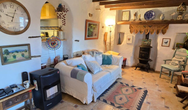 Odsprzedaż - Kamienica - Vinuela - Inland