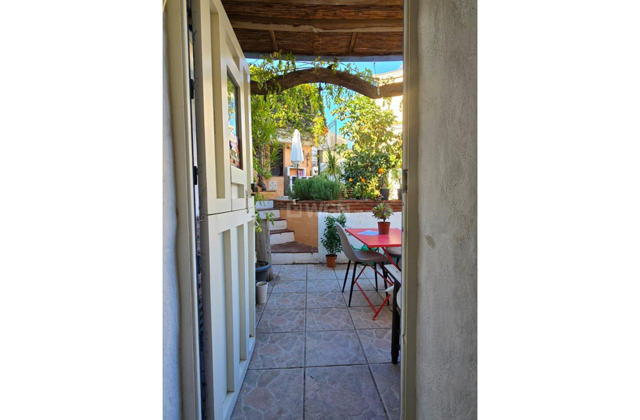 Odsprzedaż - Kamienica - Vinuela - Inland