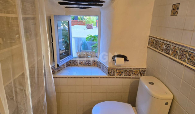 Odsprzedaż - Kamienica - Vinuela - Inland