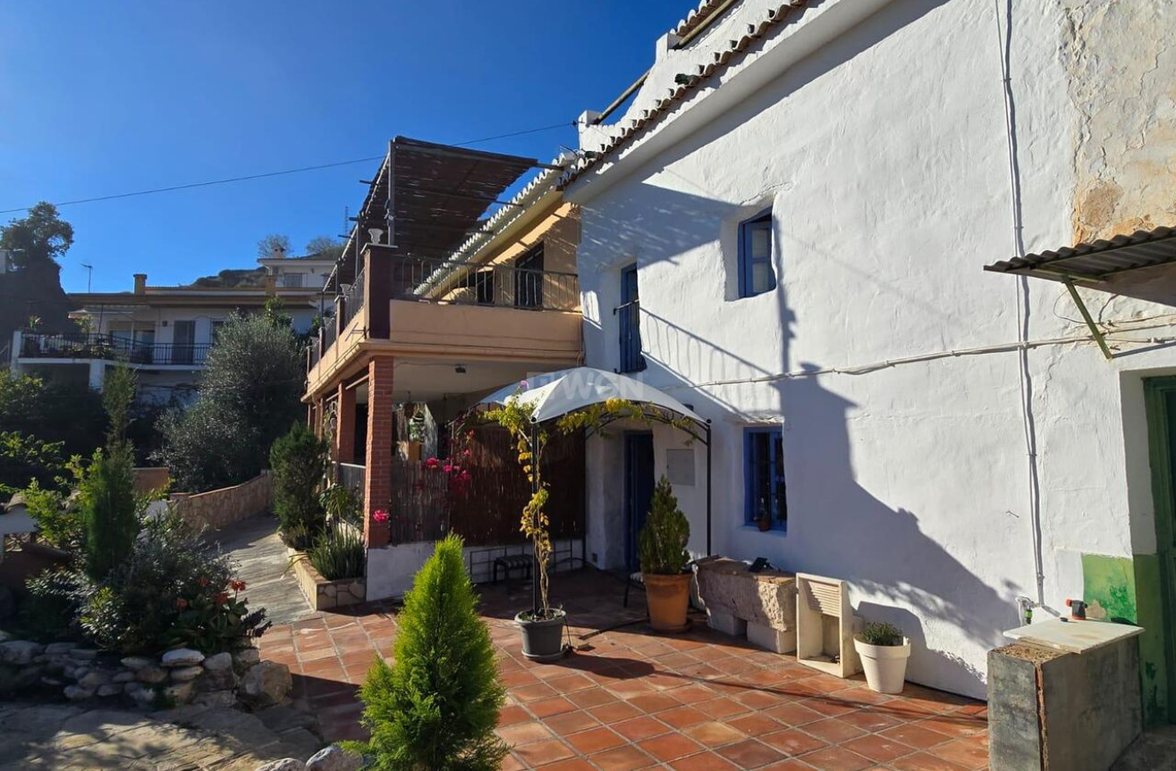 Odsprzedaż - Kamienica - Vinuela - Inland