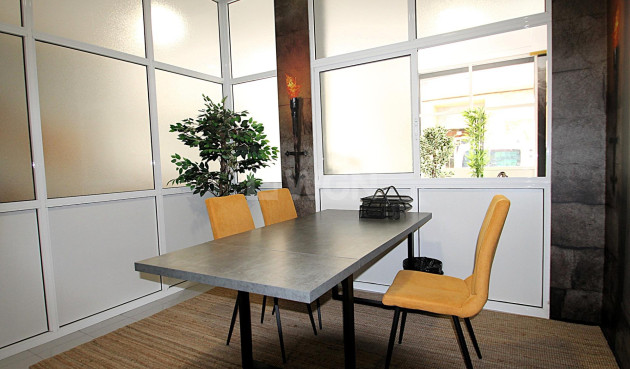 Odsprzedaż - Reklama w telewizji - Torrevieja - Las Piscinas Naturales