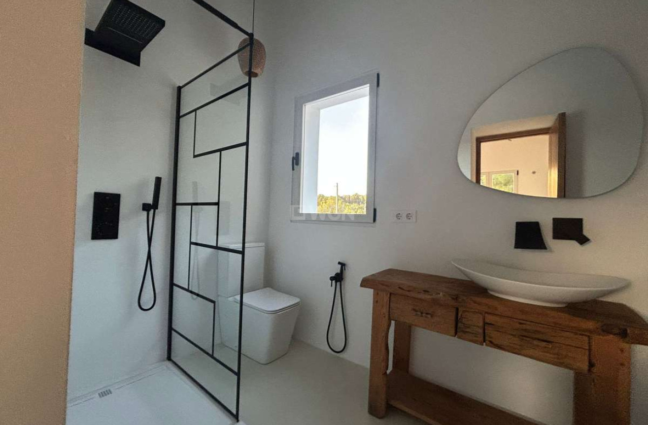 Odsprzedaż - Villa - Jávea - Costa Blanca