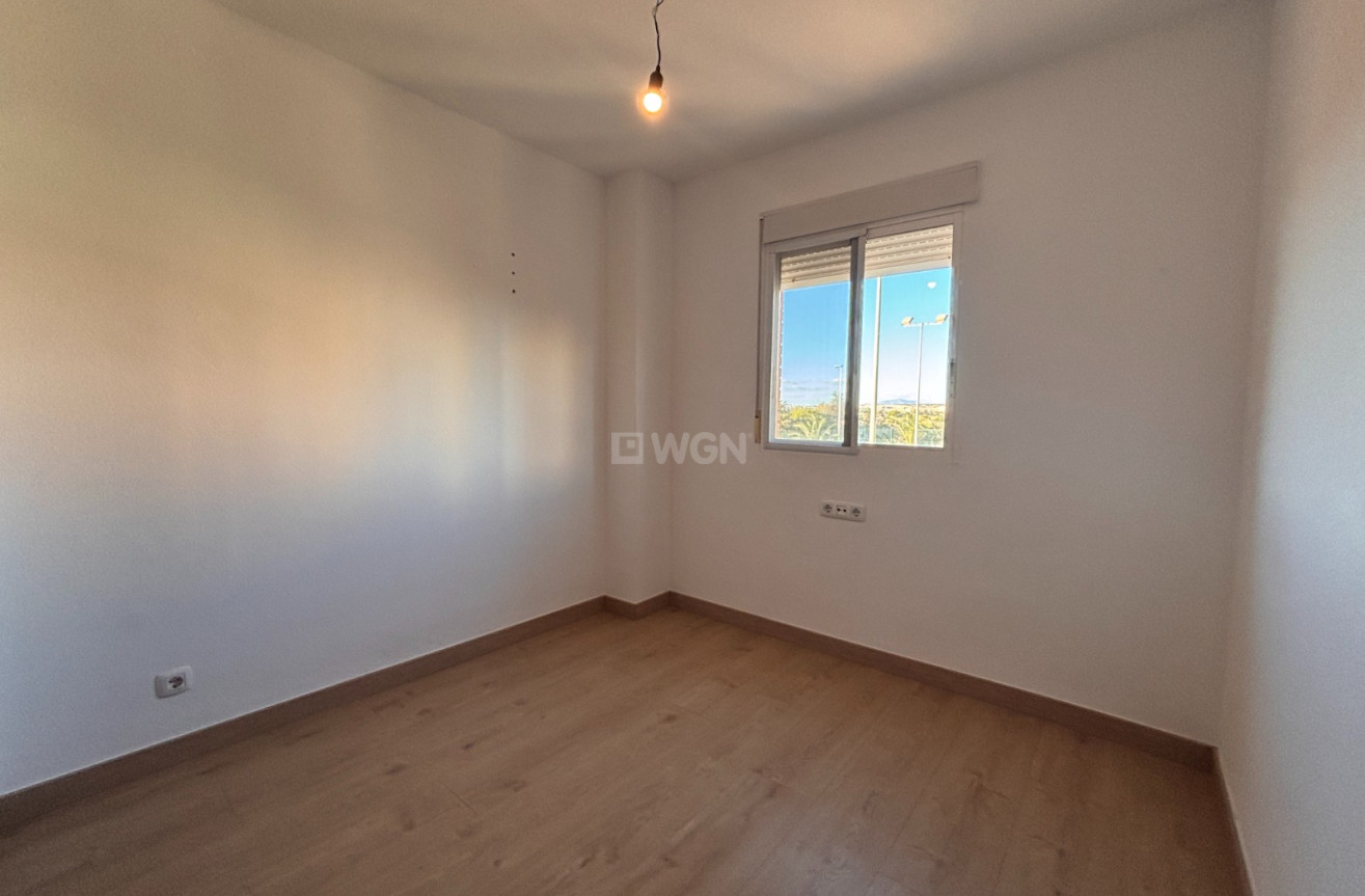 Odsprzedaż - Mieszkanie w bloku - Guardamar del Segura - Costa Blanca