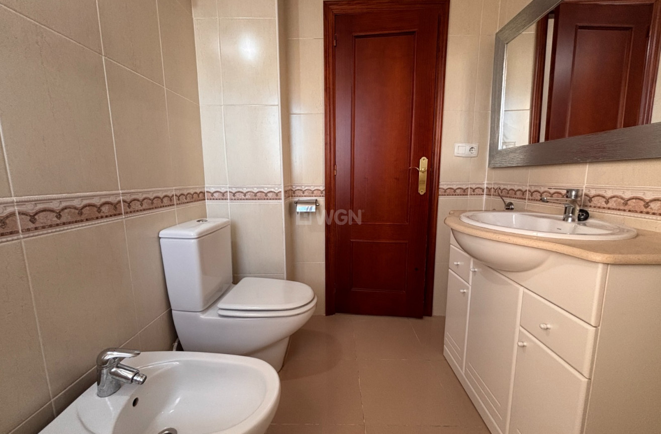 Odsprzedaż - Mieszkanie w bloku - Guardamar del Segura - Costa Blanca