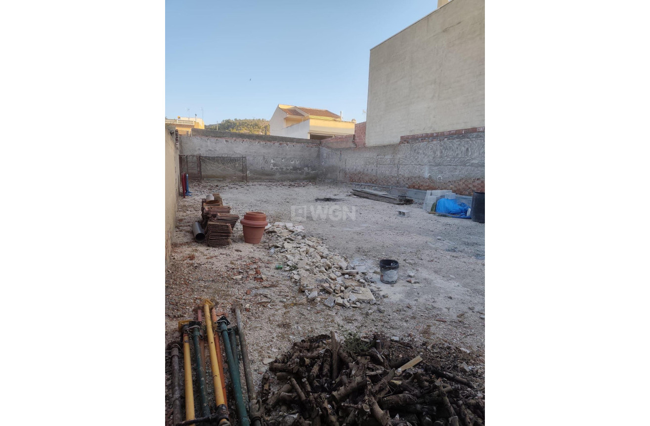 Odsprzedaż - Działka / Grunt - Benferri