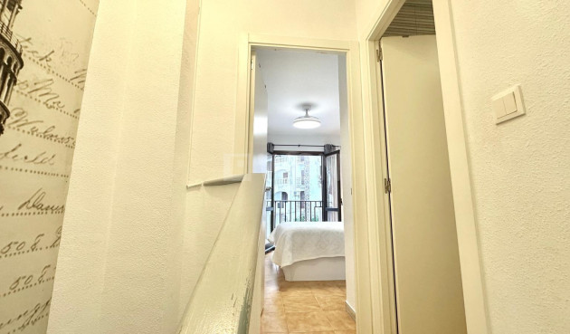 Odsprzedaż - Mieszkanie w bloku - Torrevieja - Estacion De Autobuses