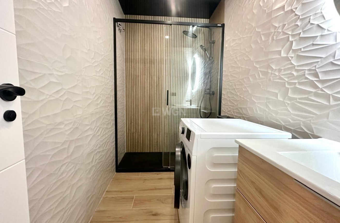 Odsprzedaż - Mieszkanie w bloku - Torrevieja - Centro