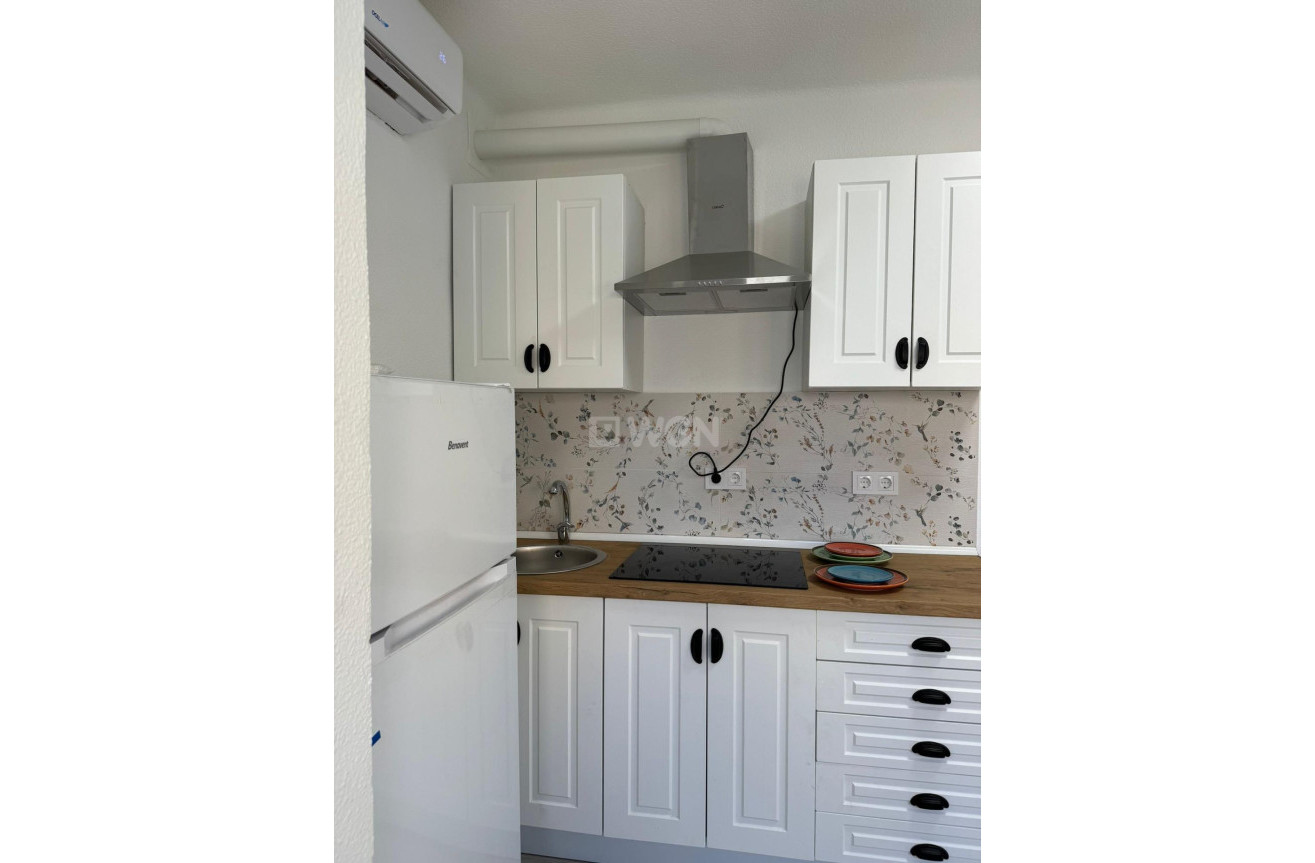 Odsprzedaż - Mieszkanie w bloku - Orihuela - Orihuela Ciudad