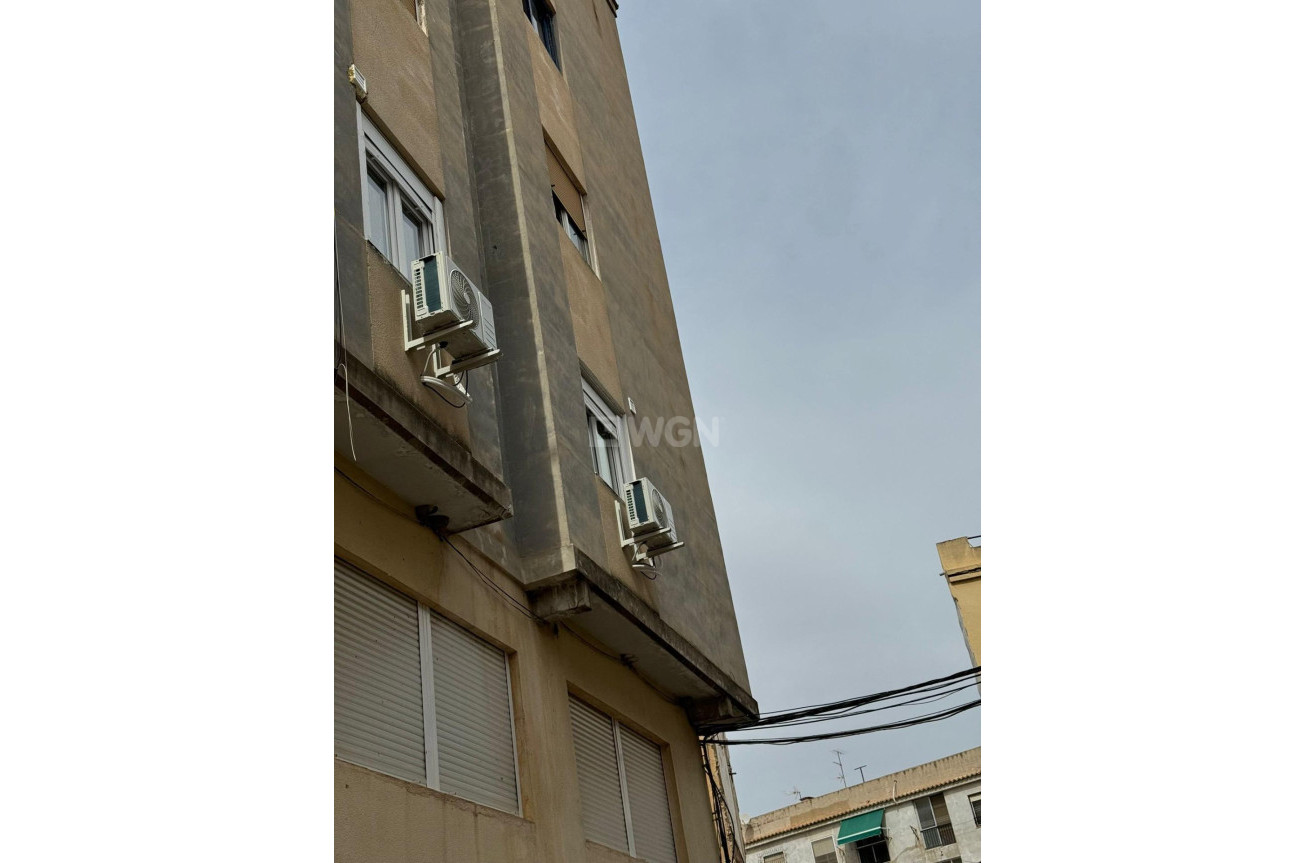 Odsprzedaż - Mieszkanie w bloku - Orihuela - Orihuela Ciudad