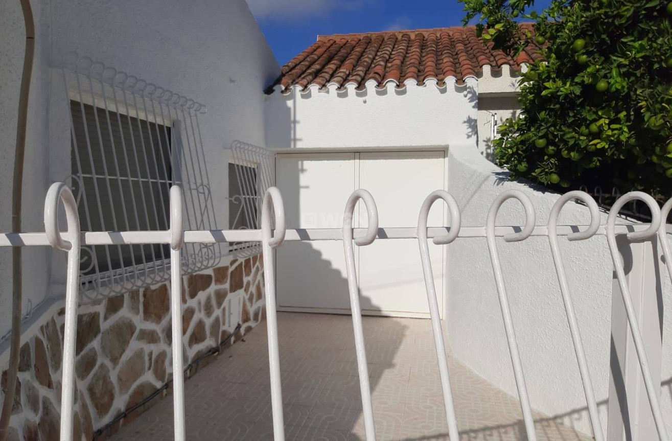 Odsprzedaż - Kamienica - Santiago de la ribera - Centro