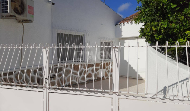 Odsprzedaż - Kamienica - Santiago de la ribera - Centro